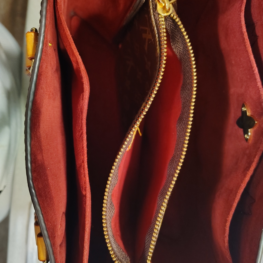 Authentic Louis Vuitton Purse - Picture 9 of 9